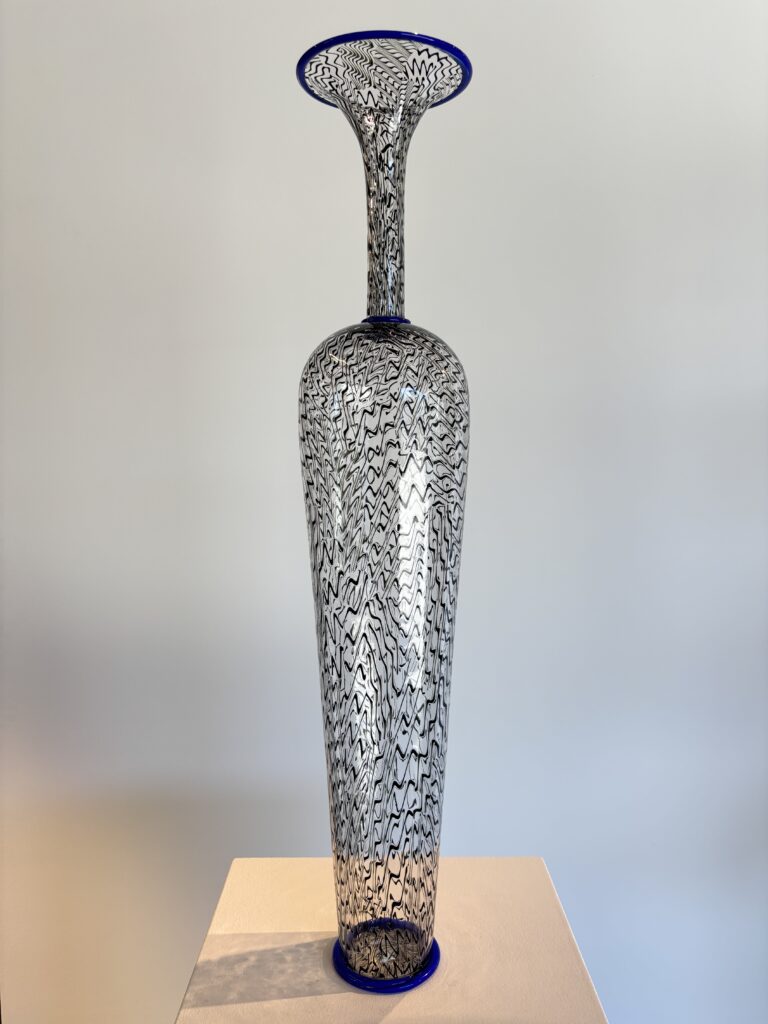 BLACK CURRENT WITH BLUE LIP WRAP | 34969