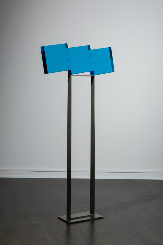 CANTILEVERED AQUA TOWER | 35060