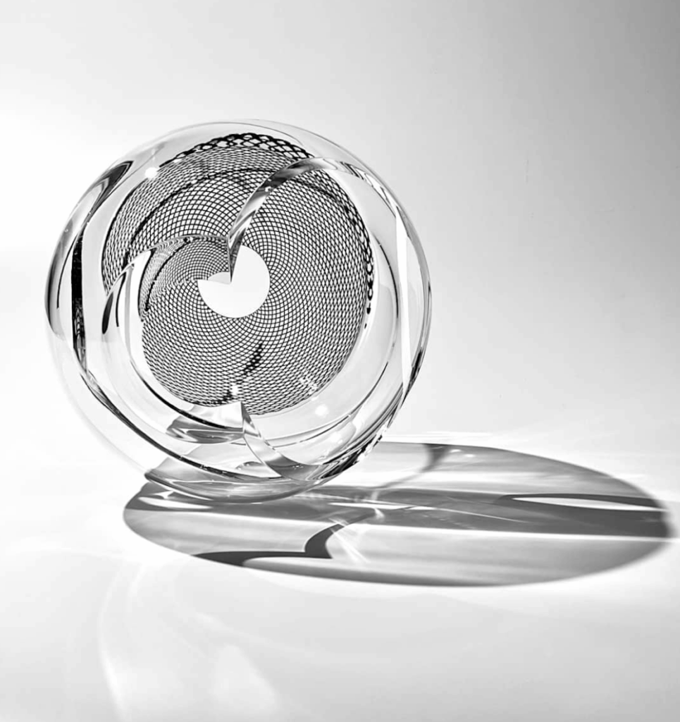 CLEAR WITH BLACK RETICELLO  | 35104