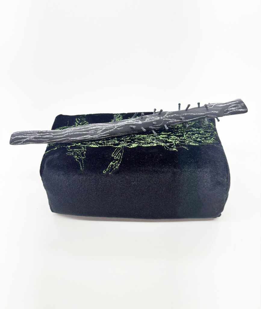 ON VELVET | 35960